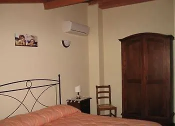 B&B Casalotto Inn Aci SantʼAntonio
